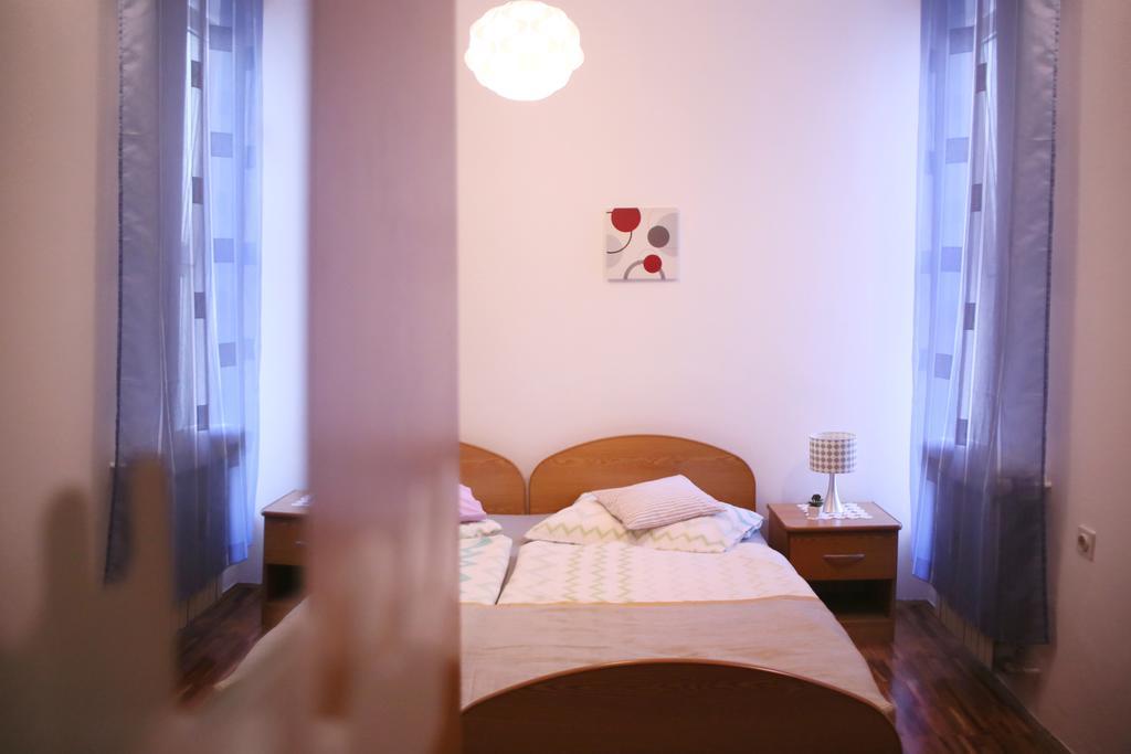 Apartment Andrea Baska Voda Bagian luar foto